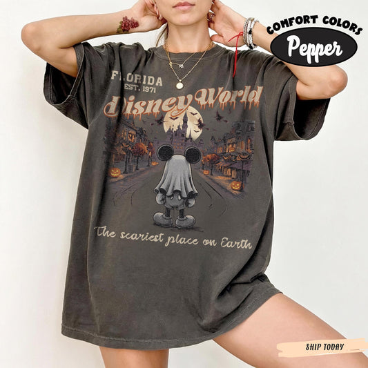 Retro Distressed Ghost Mickey Main Street Halloween Comfort — Gildan Sweatshirt