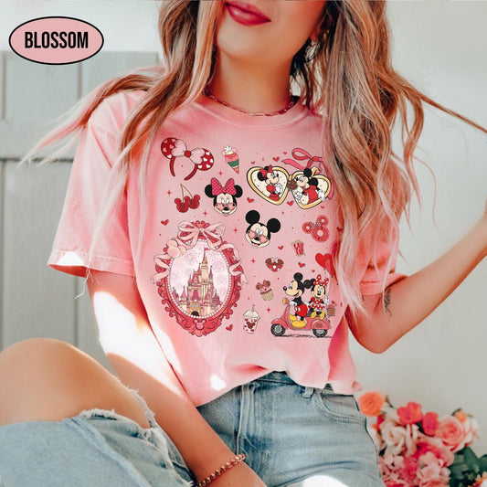 Comfort Colors Coquette Bow Mickey & Minnie Valentine — Gildan Sweatshirt
