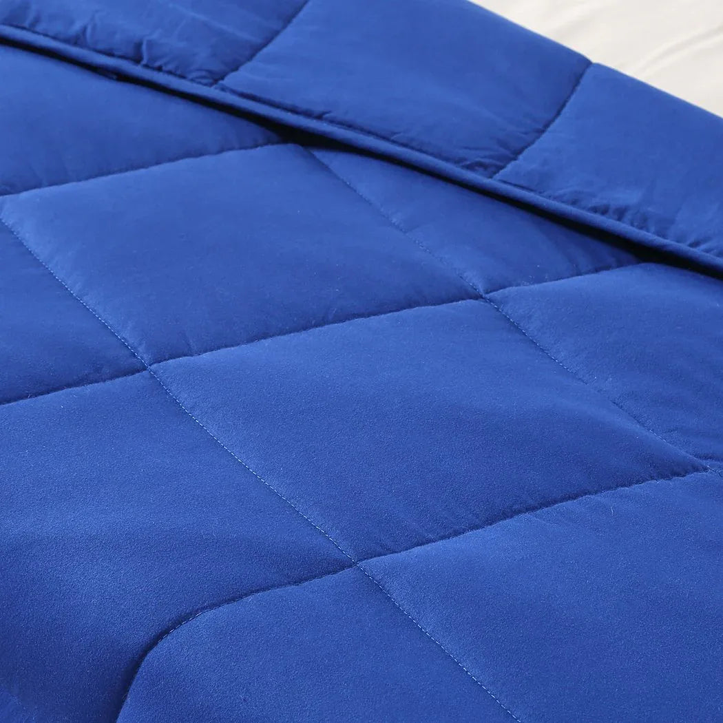 Moisture-wicking and breathable fabric details of the DreamZ weighted blanket.