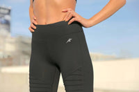 Athletique Low-Waisted Ribbed Leggings with Hidden Pocket and Mesh Pan - Snagva