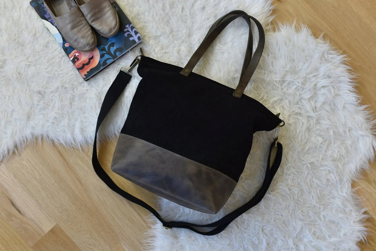 Boyfriend Tote Canvas - Snagva