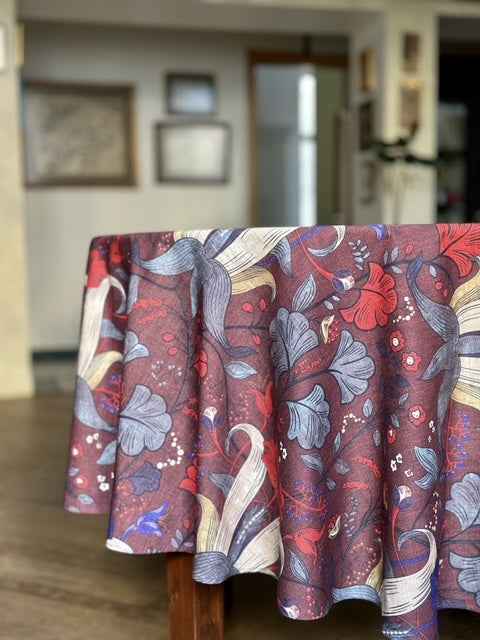 Round Tablecloth, linen-cotton mix, printed | Red drama