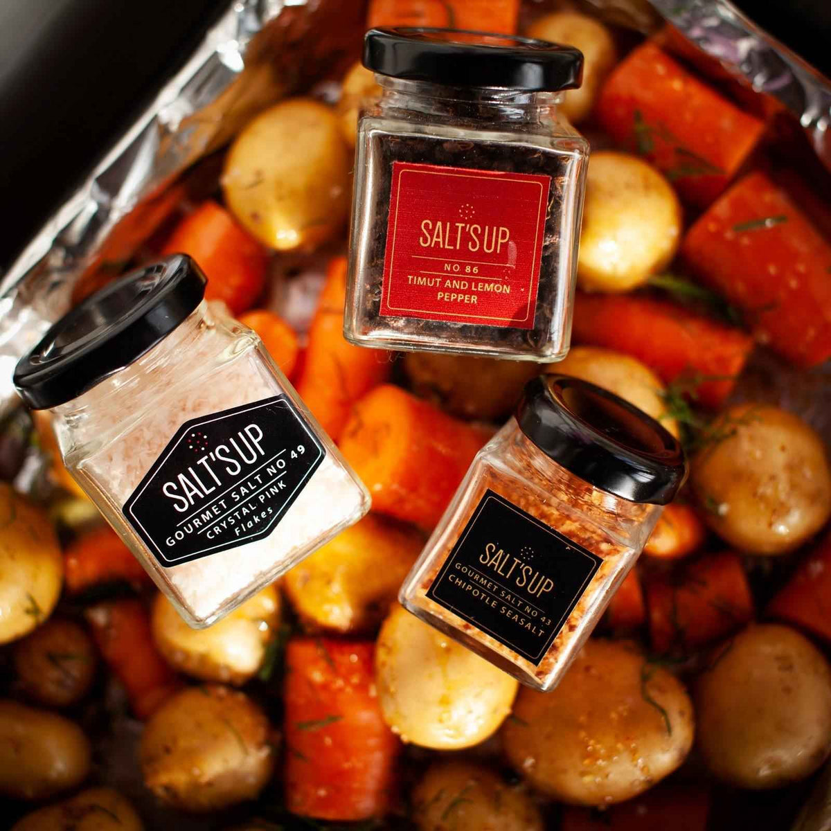 GIFT BOX OF 5 GOURMET SALTS, SALT PLATE AND SALT CANDLE