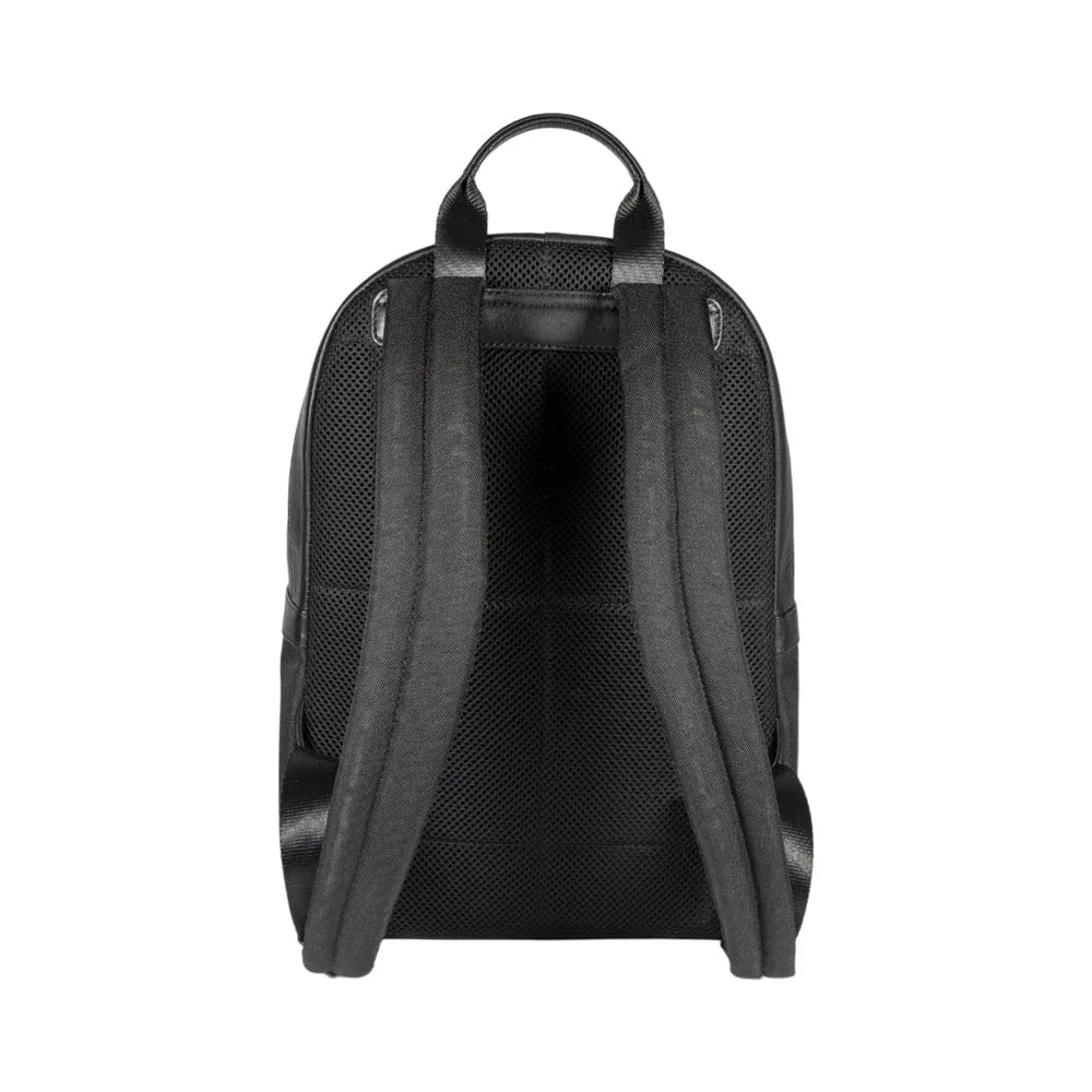 Interior view highlighting padded compartment for netbook or tablet