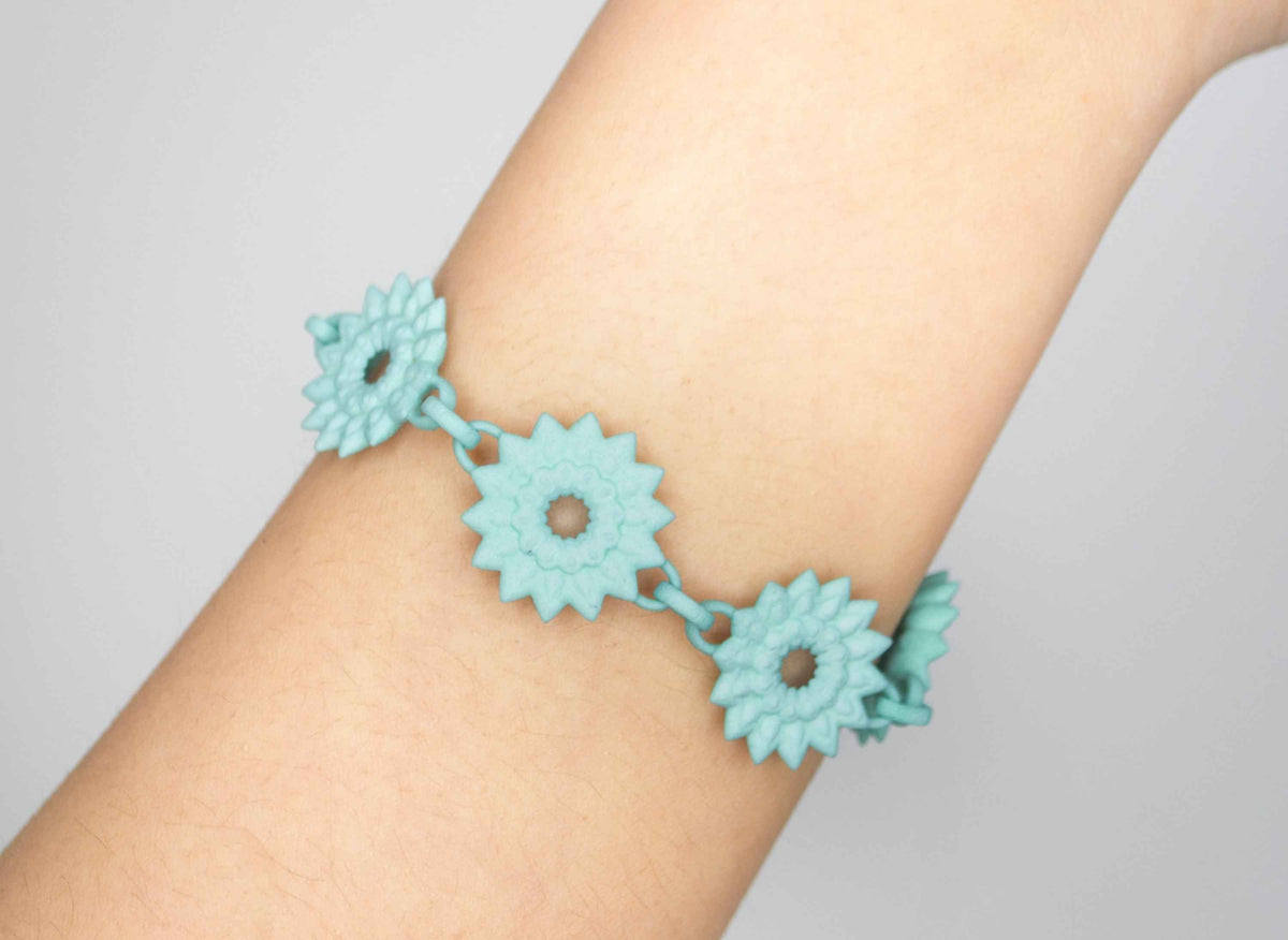 Flower Chain Bracelet - Dahlia