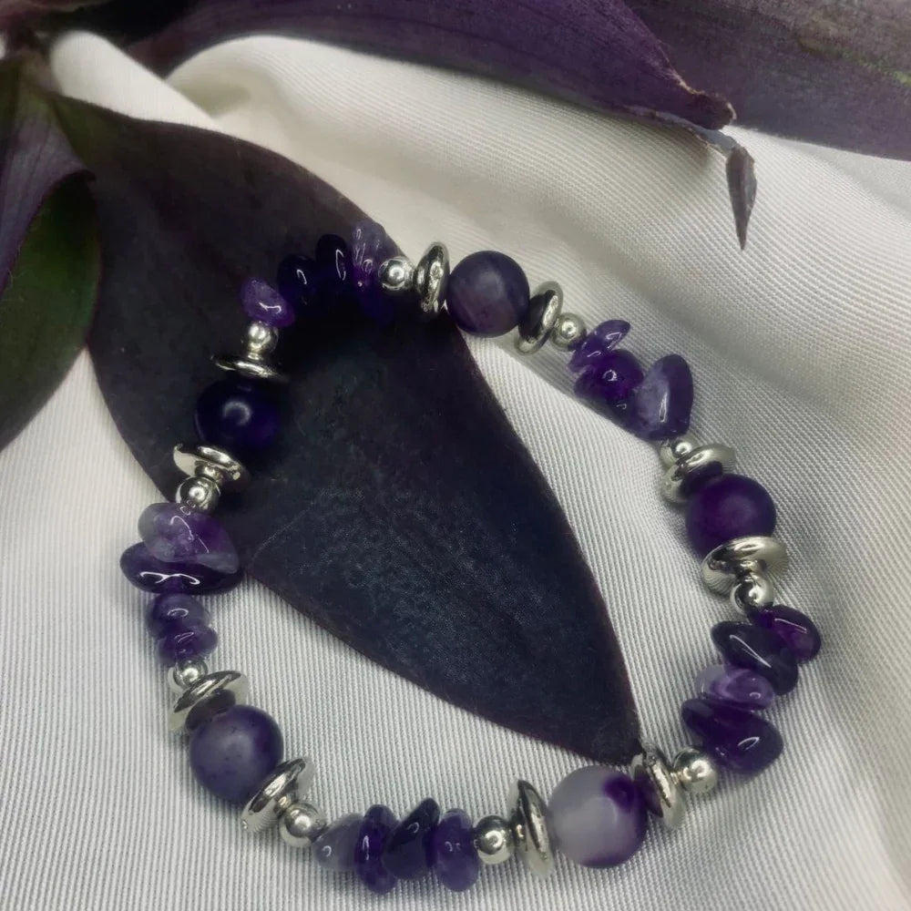 Elegant bohemian style purple agate chip and silver spacer bracelet