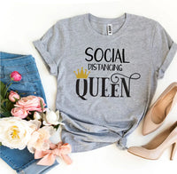 Social Distancing Queen T-shirt - Snagva