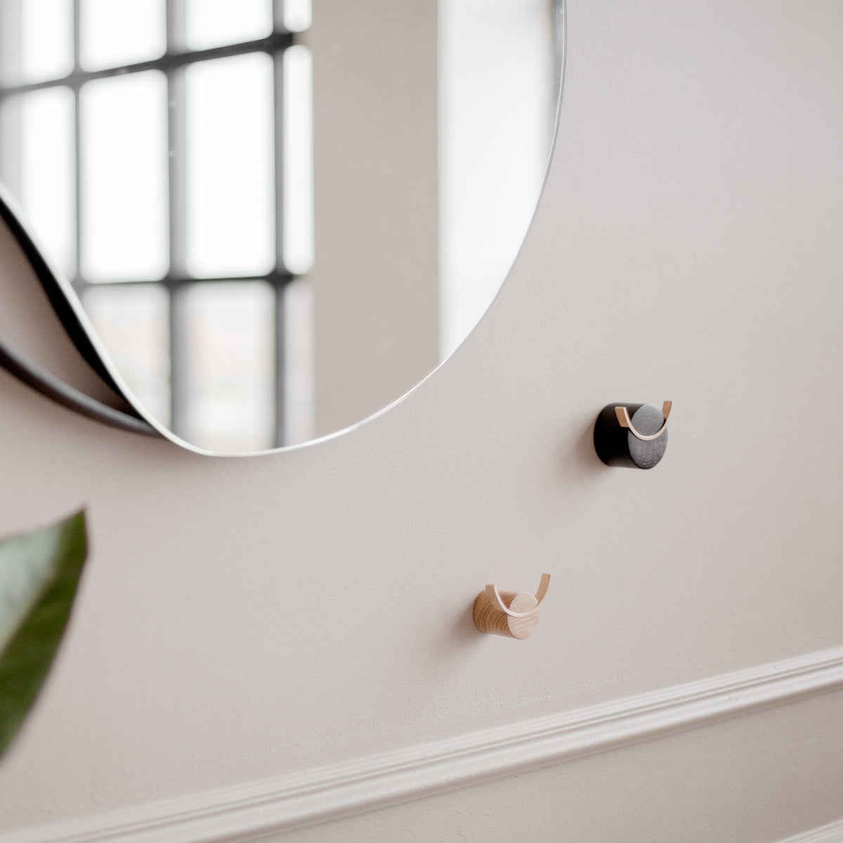 Wall hook DEER - side profile view