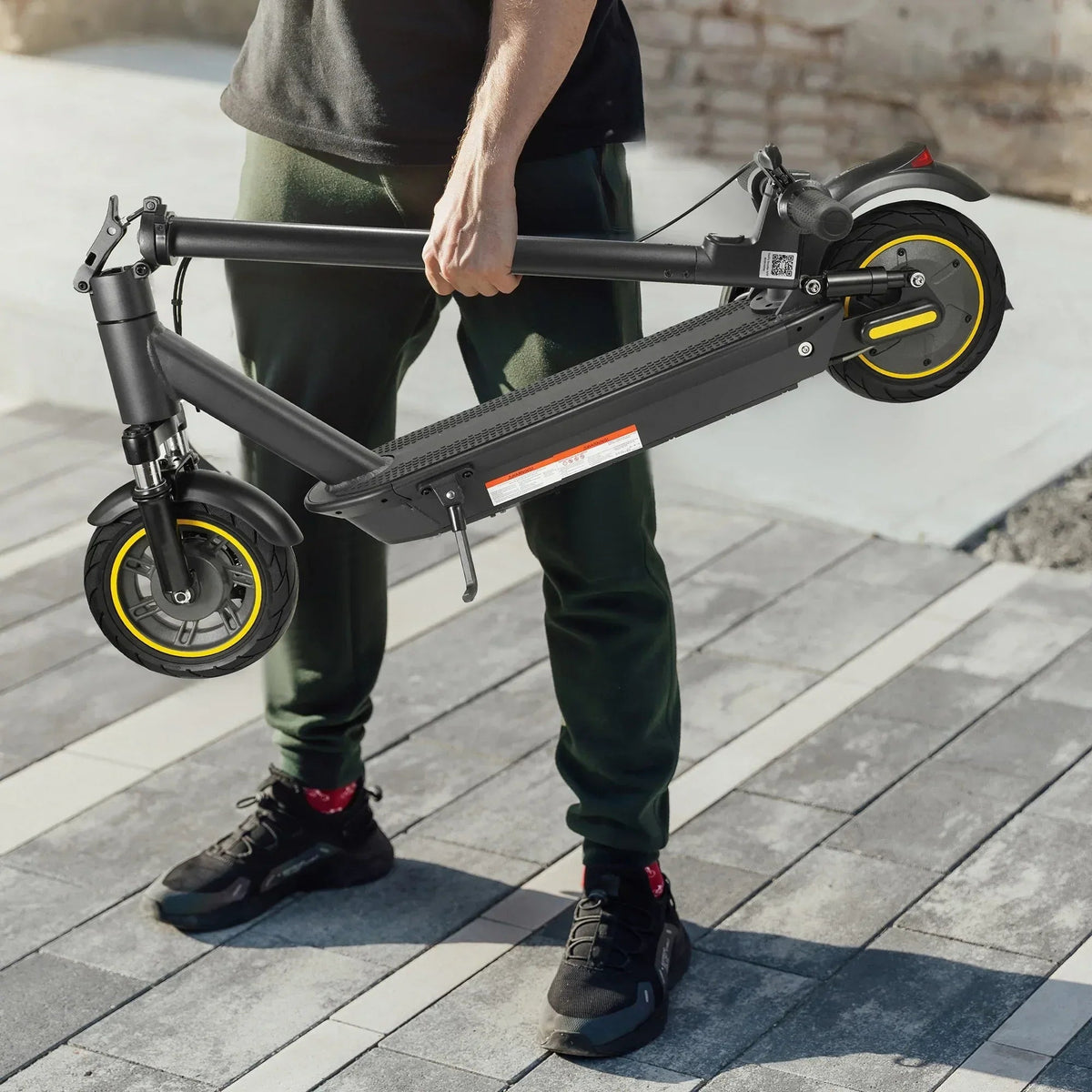 VoltStrider™ DMAXX – 10" App-Connected Electric Scooter (350W, - Snagva