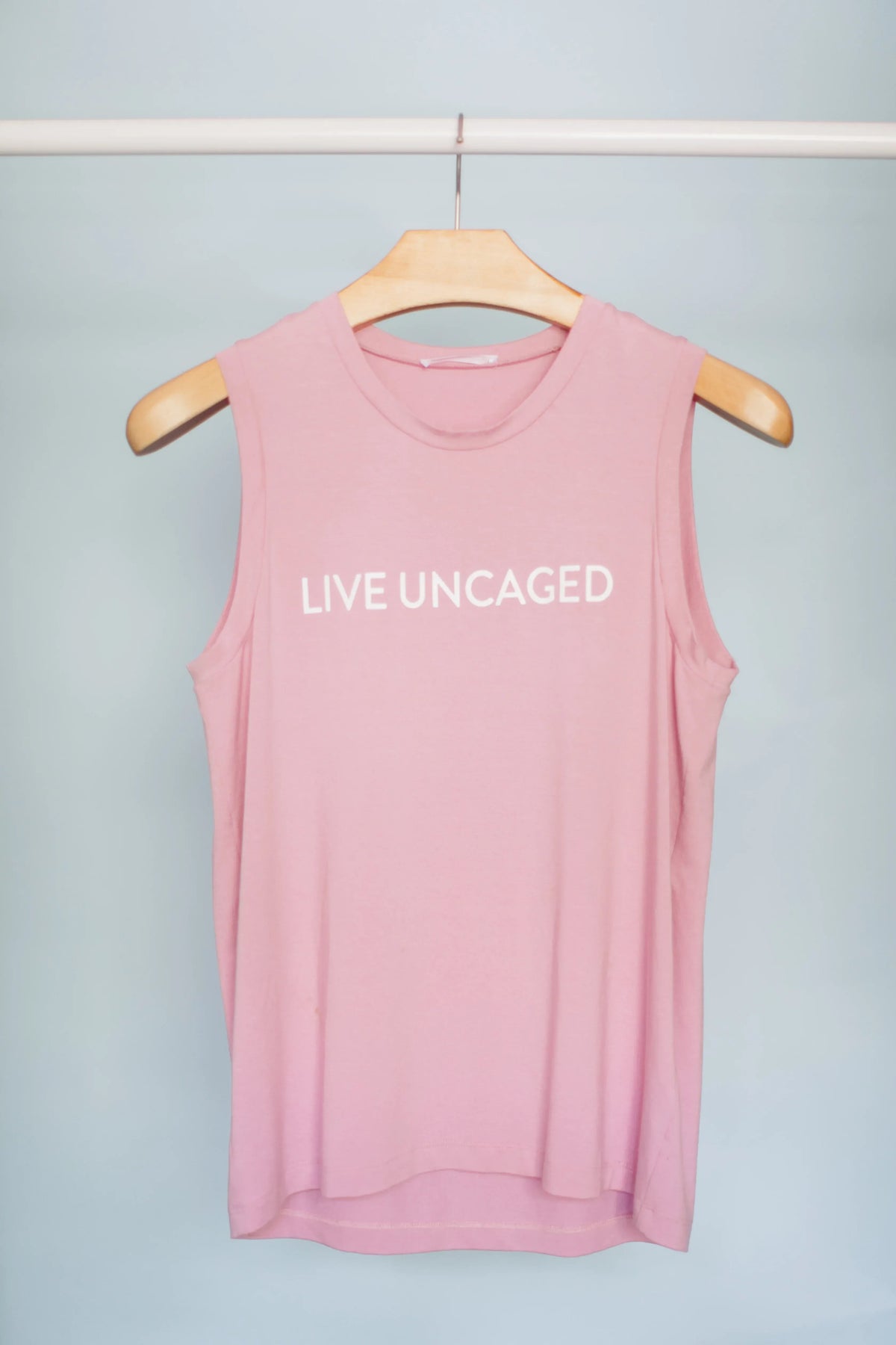 LIVE UNCAGED Tank - Snagva