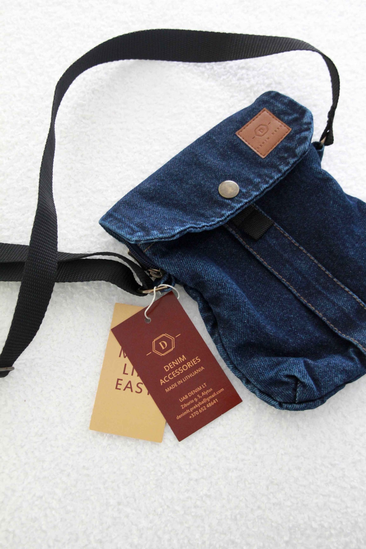 Small Denim Crossbody Bag with Zipper Closure, DenimDeko