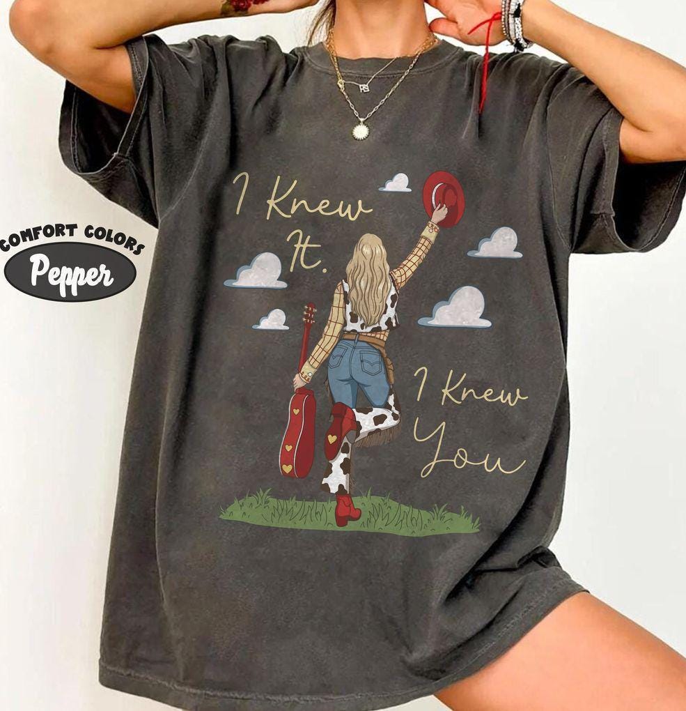 Taylor Swift Country Girl — Gildan Sweatshirt fan art by Snagva