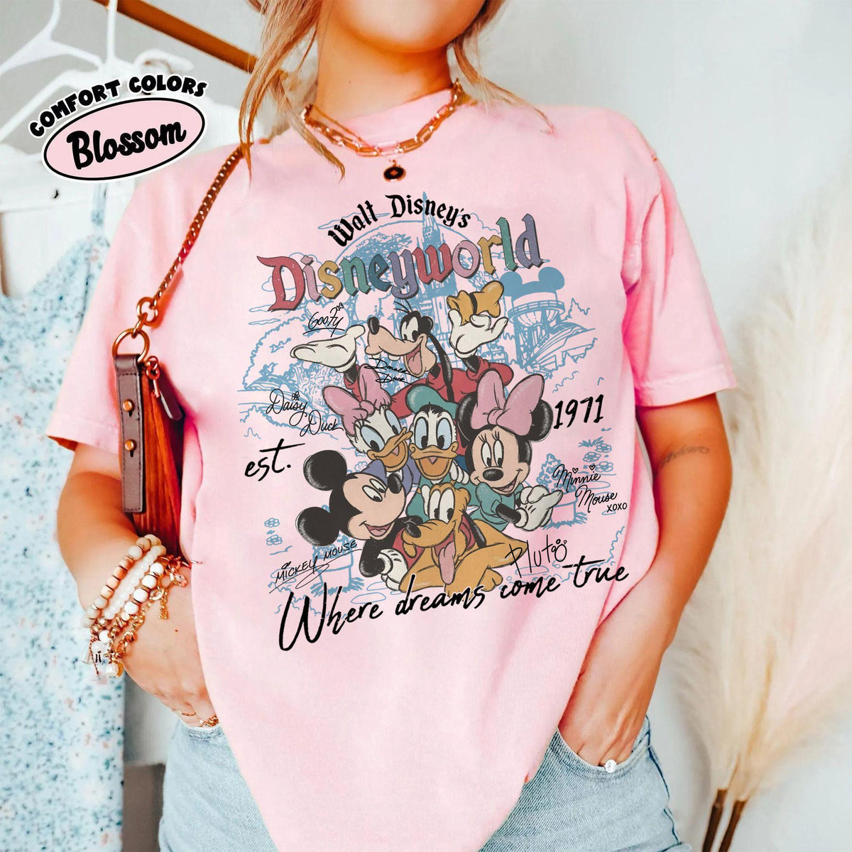 Retro Disneyworld Est 1971 Mickey Minnie Group — Gildan Sweatshirt fan art by Snagva (5)