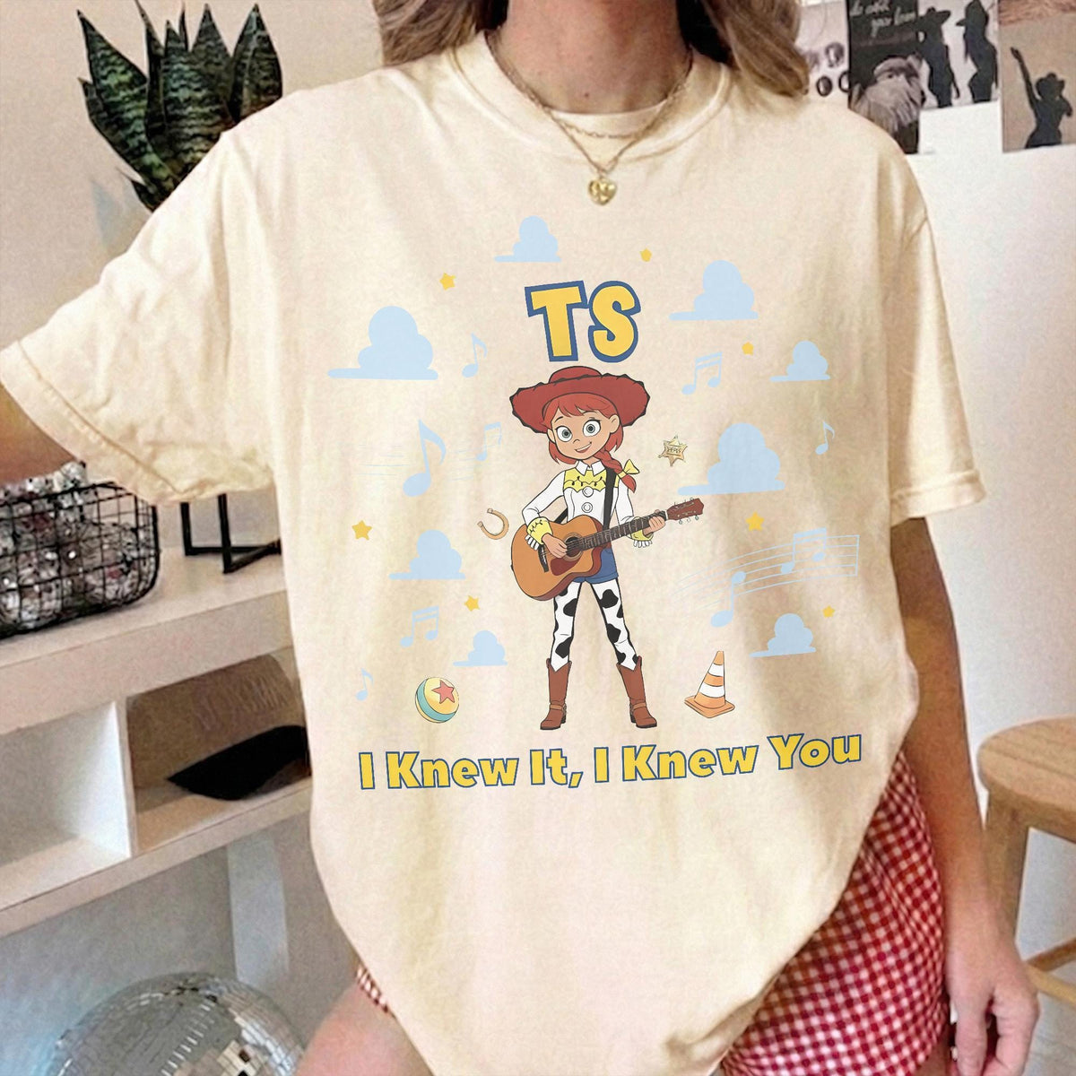 Retro Tay Story Comfort Colors — Gildan Hoodie fan art by Snagva