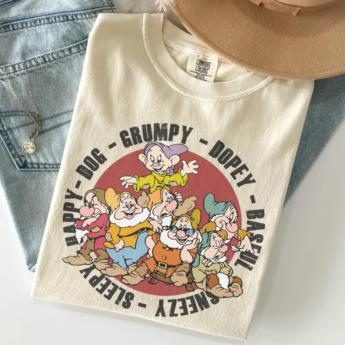 Retro 90s Retro Disney Snow White and the Seven Dwarfs — Comfort Colors Tee fan art by Snagva (2)