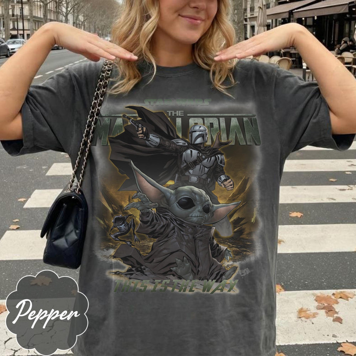 Retro Star Wars The Mandalorian And Grogu — Gildan Sweatshirt fan art by Snagva (4)