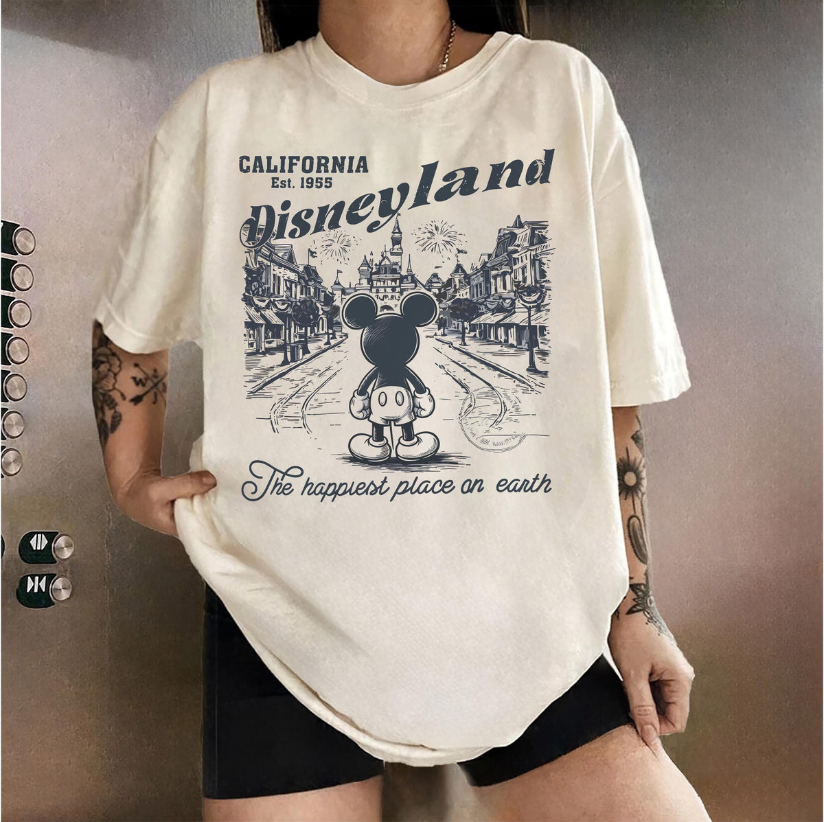 Retro Disneyland Comfort Colors — Gildan Hoodie fan art by Snagva (3)