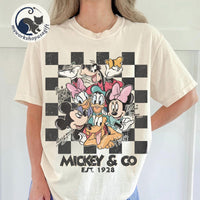 Retro Mickey Minnie Shirts — Gildan Sweatshirt fan art by Snagva
