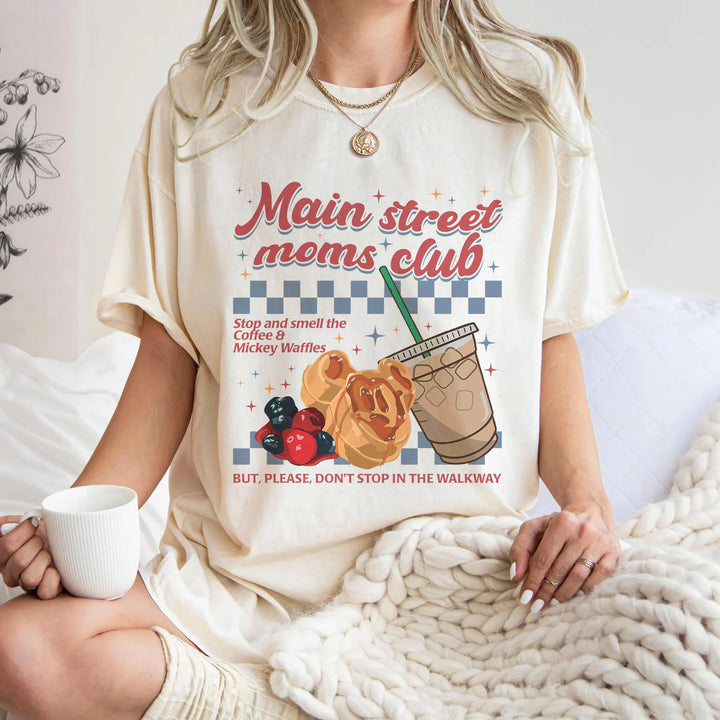 Retro Main Street Mom Club — Gildan Hoodie fan art by Snagva