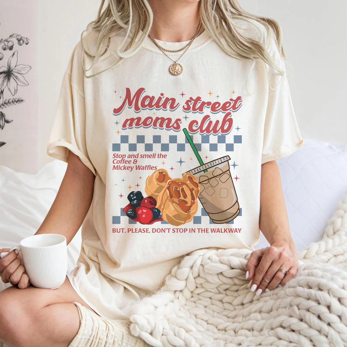 Retro Main Street Mom Club — Gildan Sweatshirt fan art by Snagva