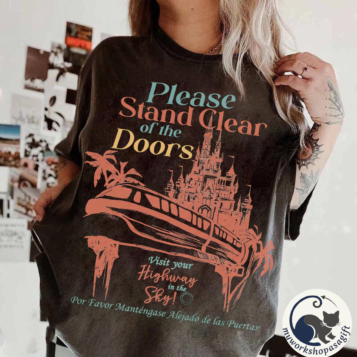 Disney Monorail Please Stand Clear Of The Doors — Gildan Sweatshirt fan art by Snagva