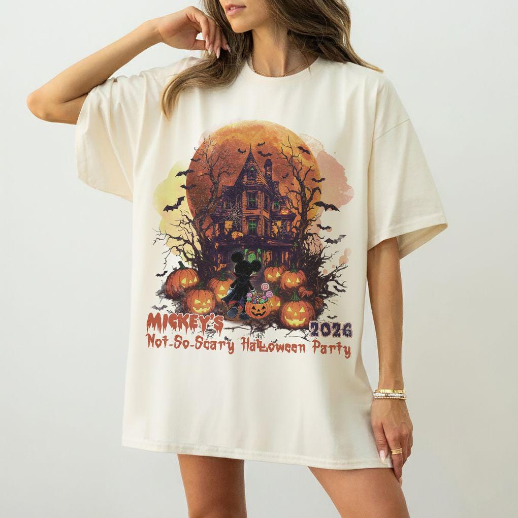 Retro Haunted Mansion Halloween — Gildan Hoodie fan art by Snagva