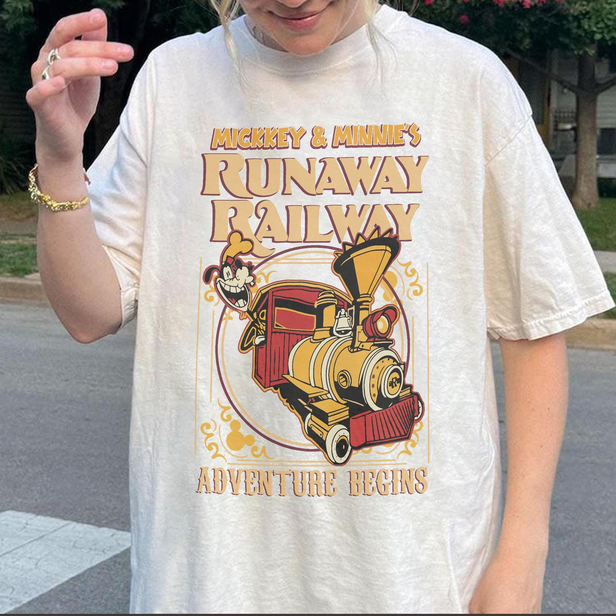 Mickey Minnie's Runaway Railway Retro — Comfort Colors Tee fan art by Snagva