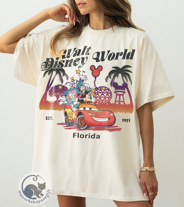 Retro Comfort Colors Walt Disney World Shirts — Gildan Sweatshirt fan art by Snagva