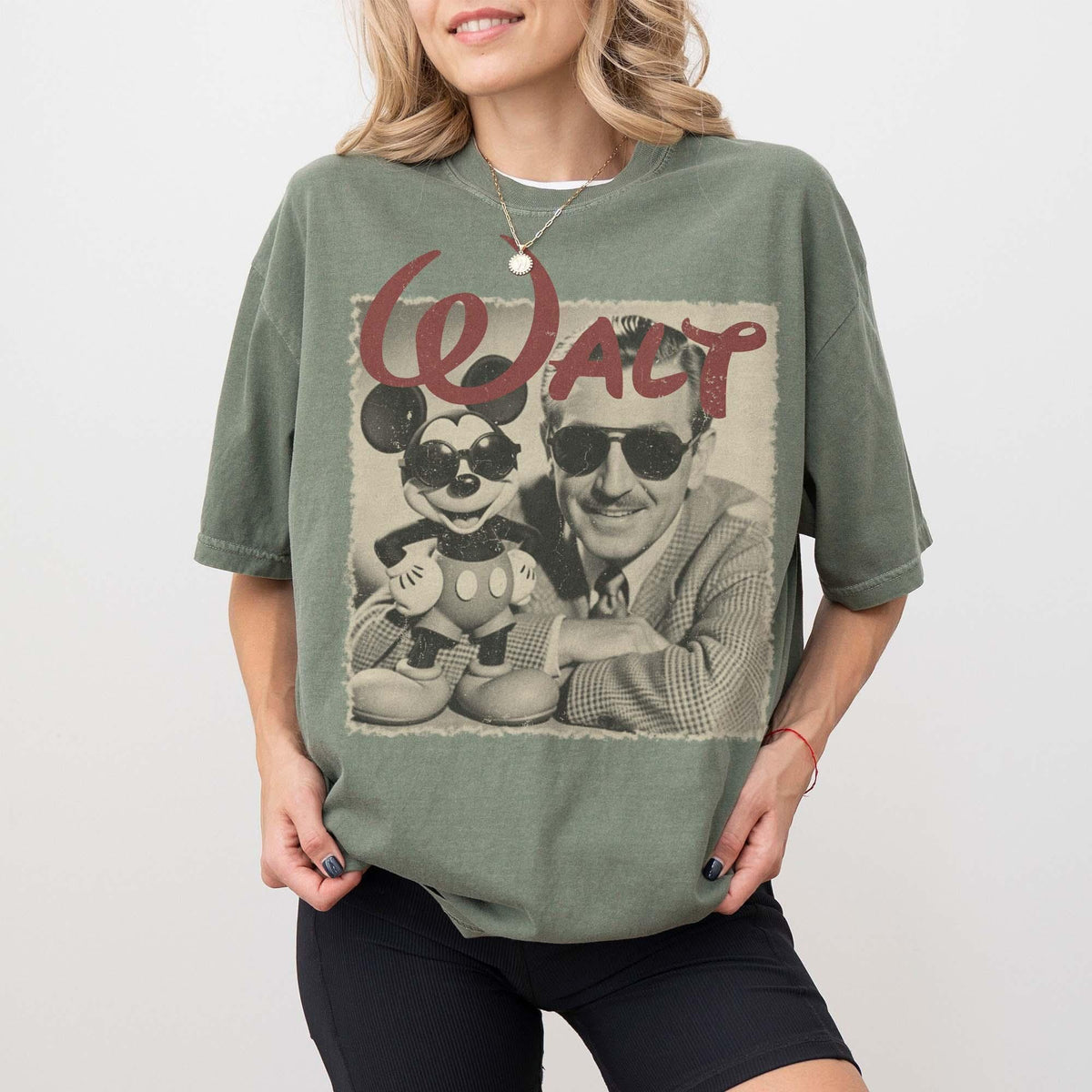 Comfort Colors Retro Walt Disney — Gildan Sweatshirt fan art by Snagva (5)