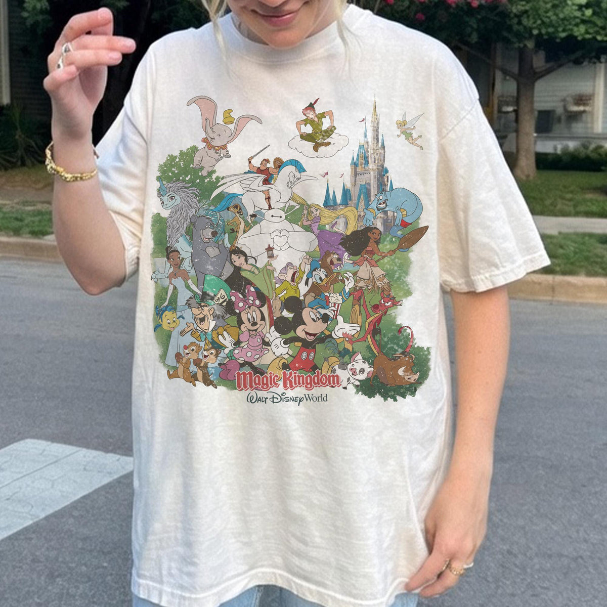 Retro Disney World Magic Kingdom — Gildan Hoodie fan art by Snagva