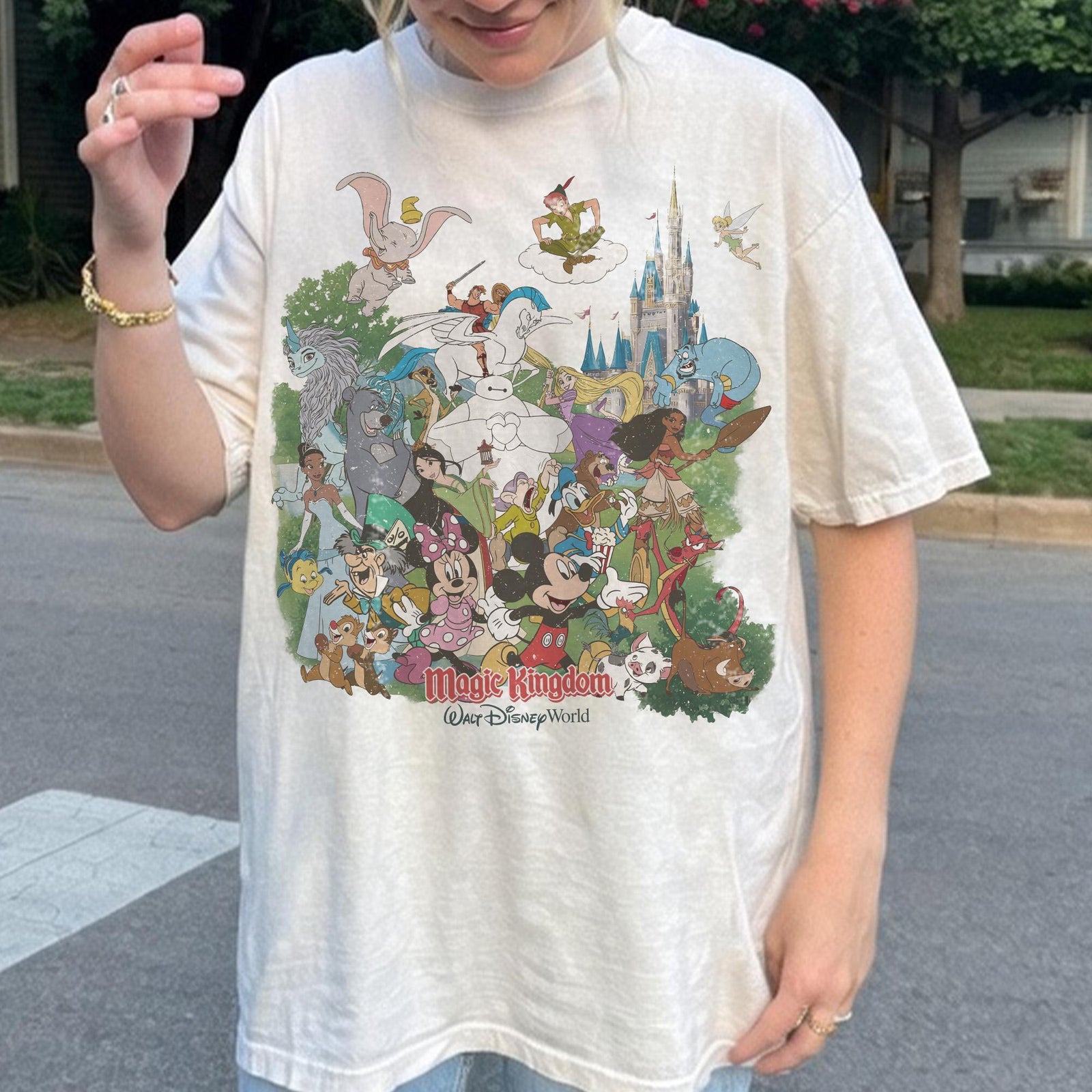 Retro Disney World Magic Kingdom — Gildan Hoodie fan art by Snagva