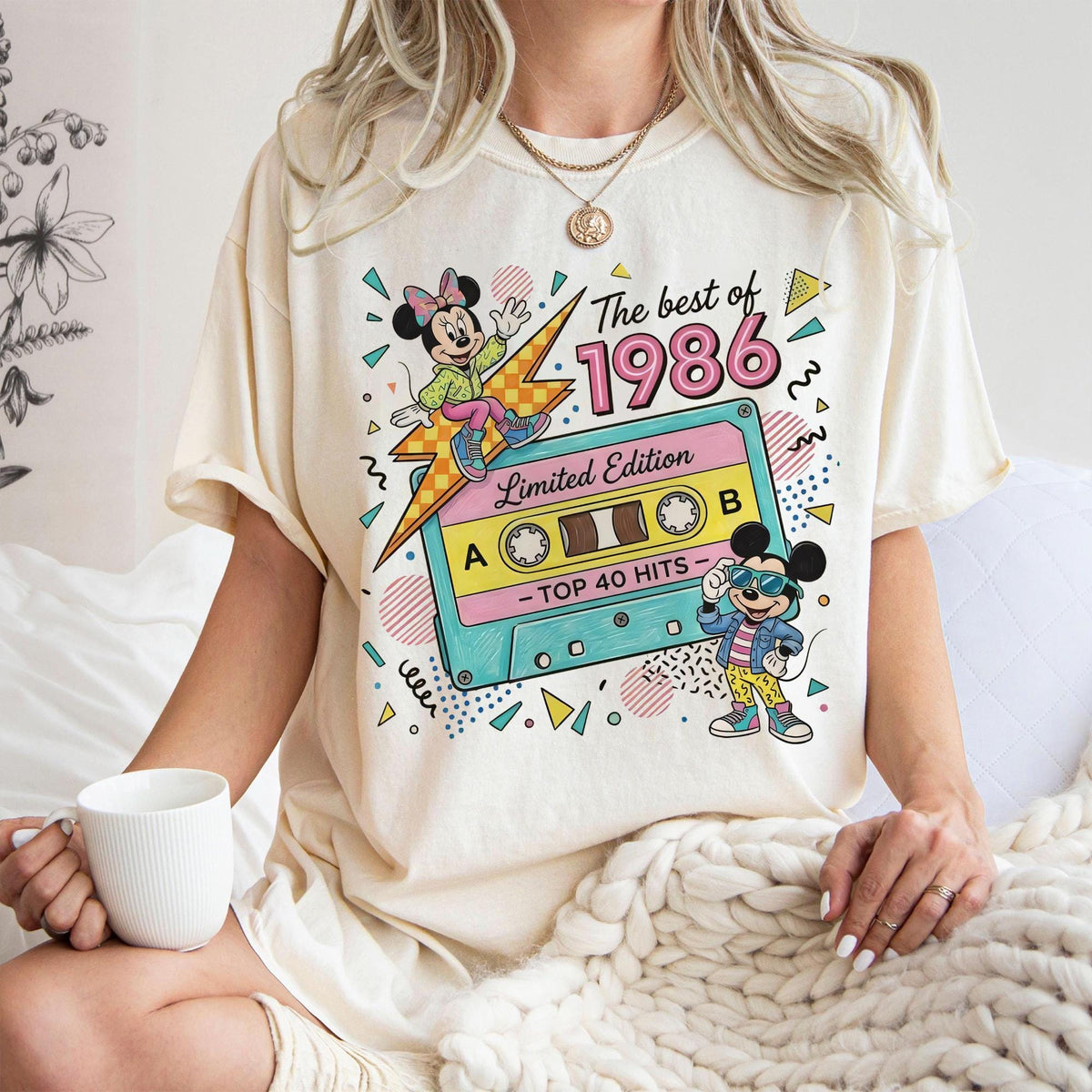 Mickey Minnie 1986 Limited Edition Retro Cassette — Gildan Sweatshirt fan art by Snagva (2)