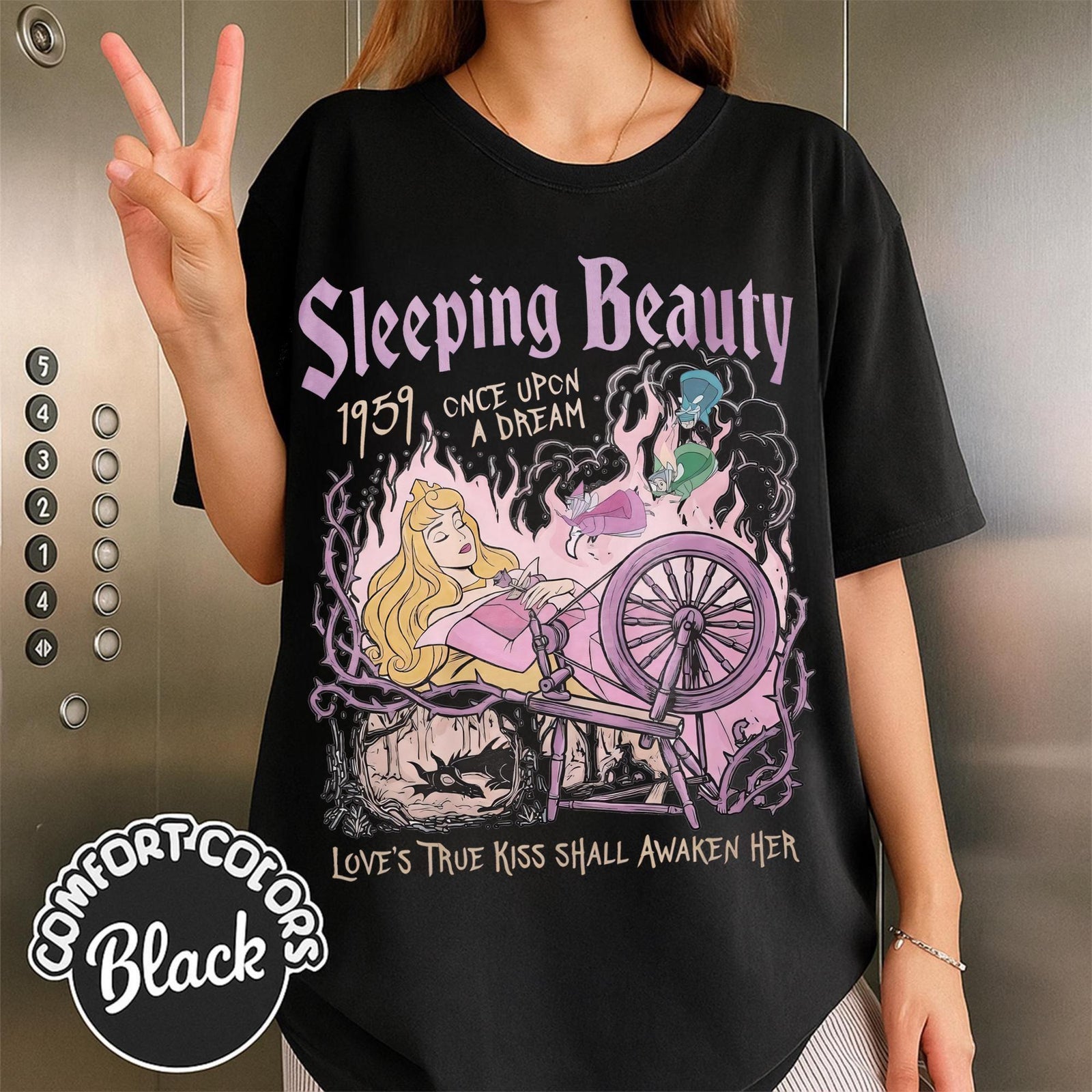Retro Aurora Princess Sleeping Beauty 1959 — Gildan Hoodie fan art by Snagva