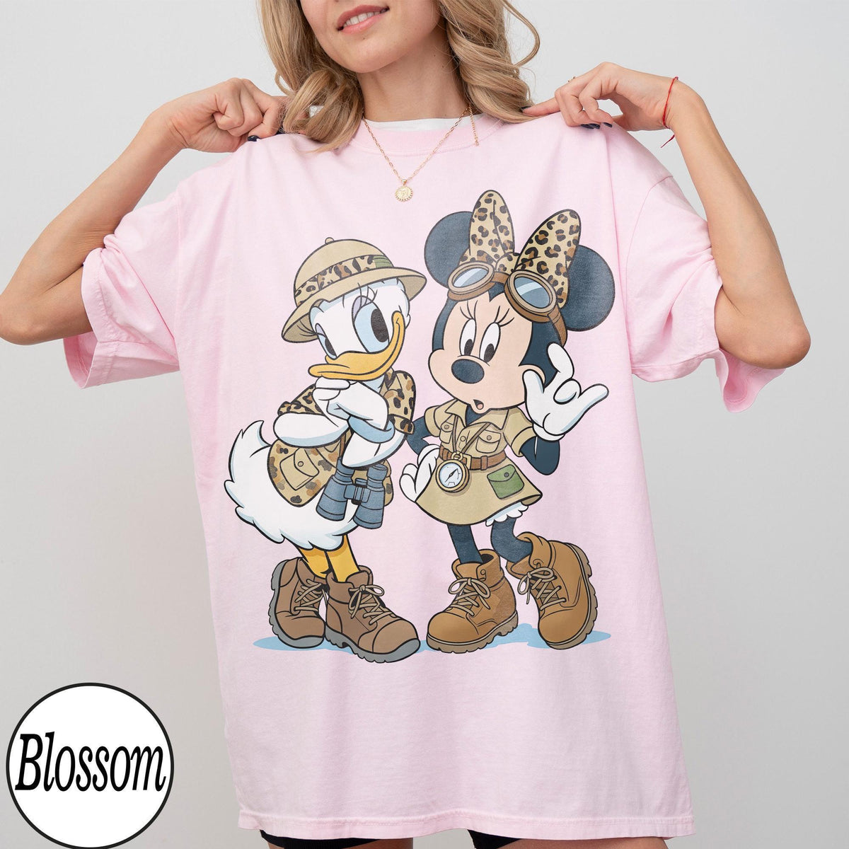 Comfort Colors Minnie Mouse And Daisy Duck Safari Mode — Gildan Sweatshirt fan art by Snagva (2)