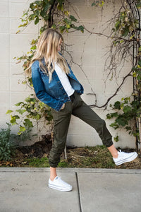 DT Magic Mid-weight Joggers in Moss Green - Snagva